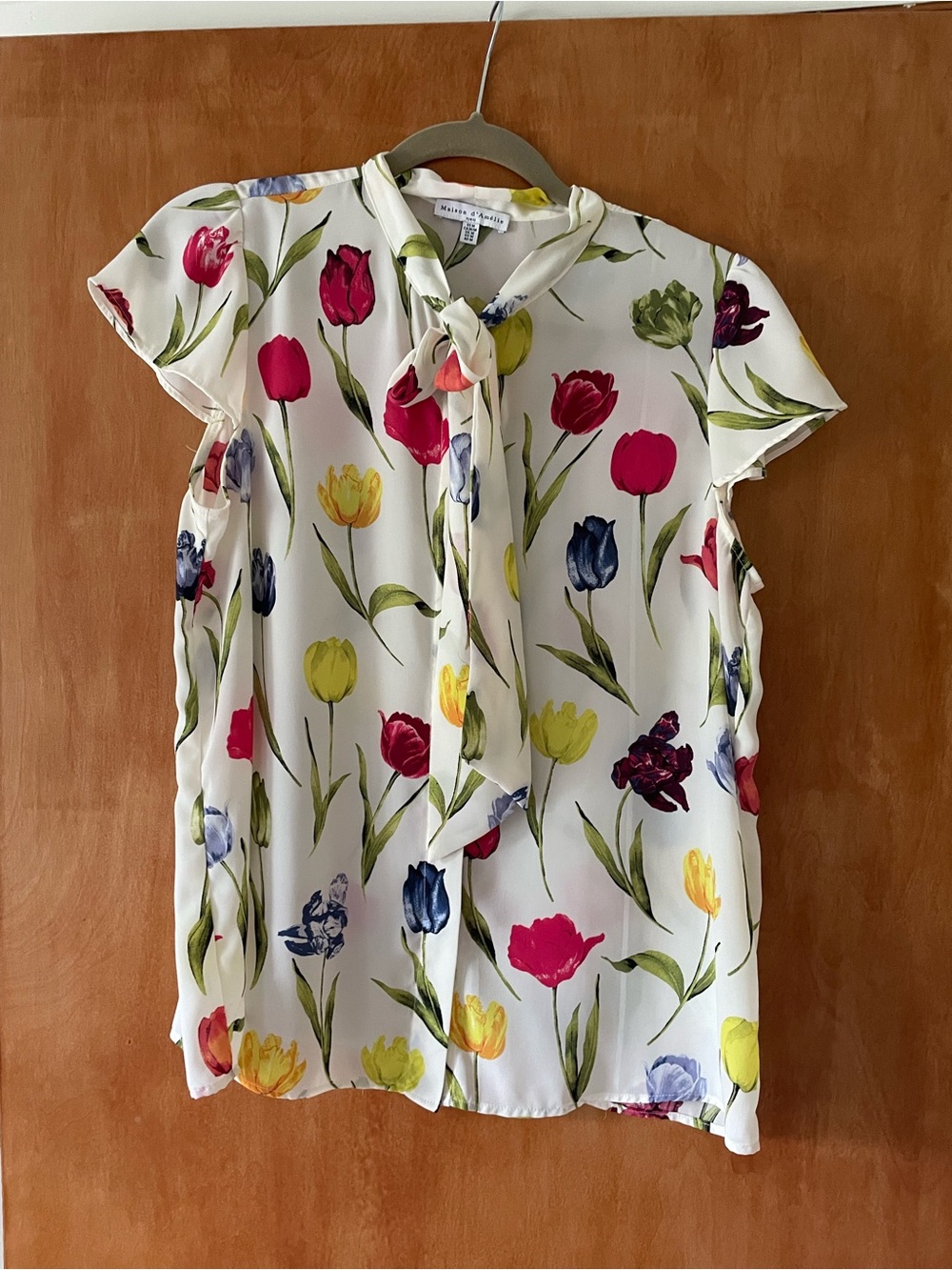 White Floral Tie-Neck Tulip Blouse